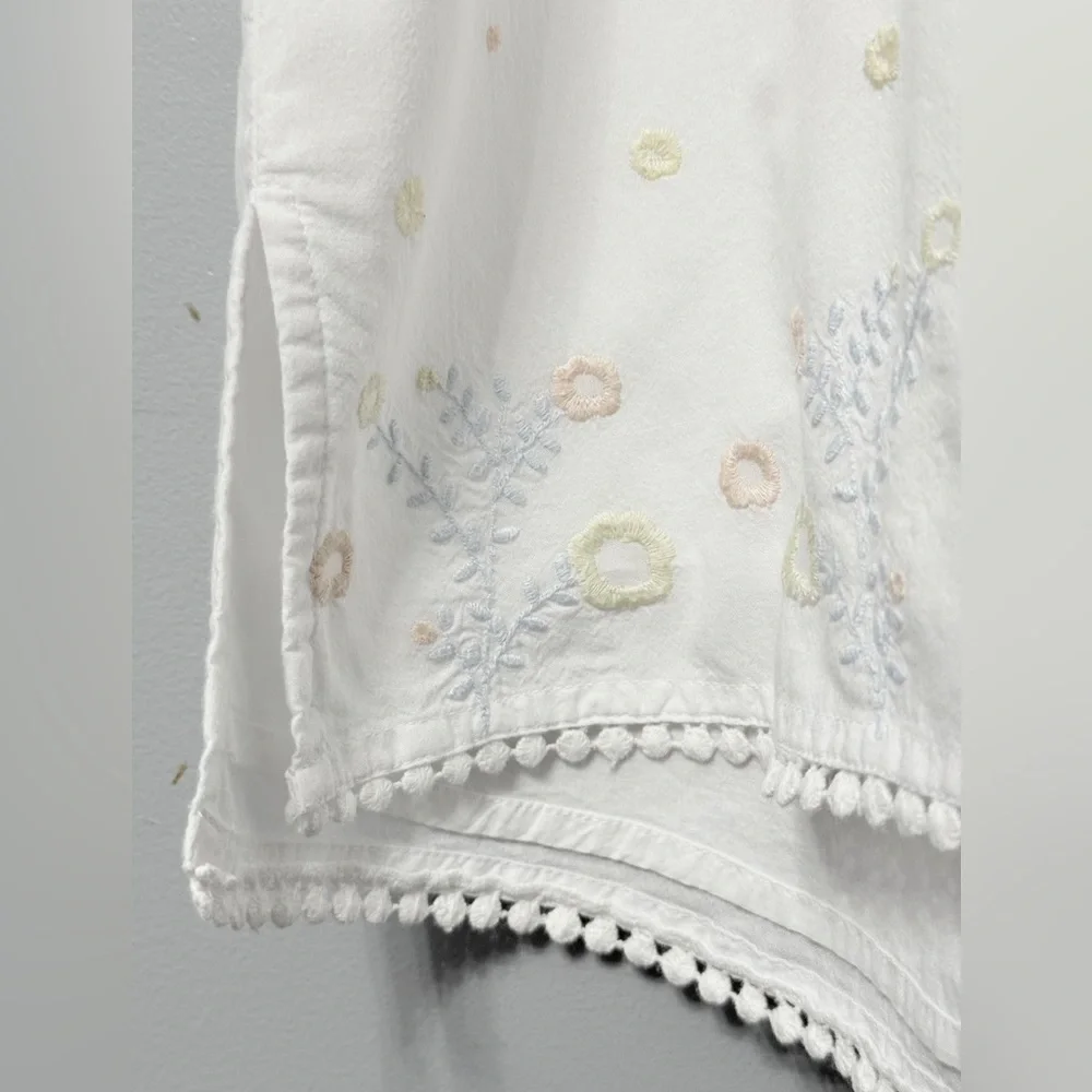 100% Cotton Elegant White Women's dress with embroidered & lining